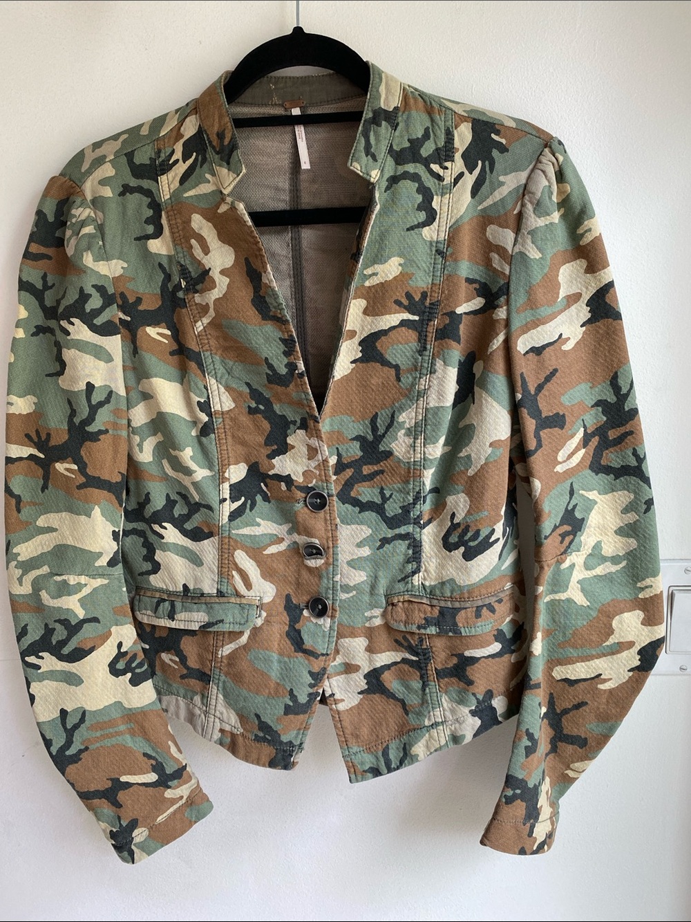 Free People Camo Cropped Jacket 100% Cotton Size 6 Like New!